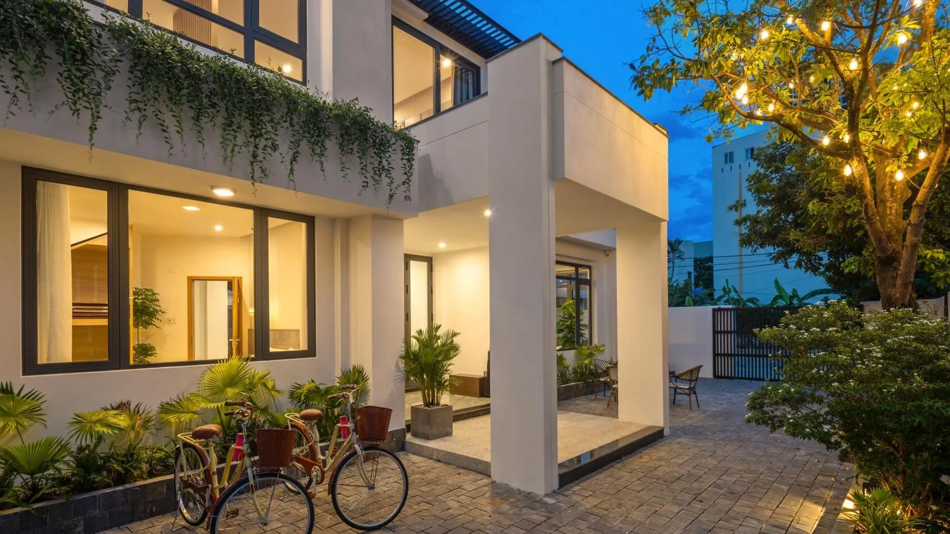 Sense Pool Villa - Luxurious 500M2 Pool Mansion Walk To My Khe Beach دا نانغ