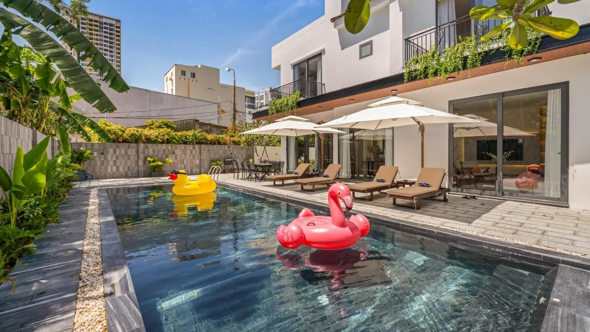 Sense Pool Villa - Luxurious 500M2 Pool Mansion Walk To My Khe Beach Da Nang