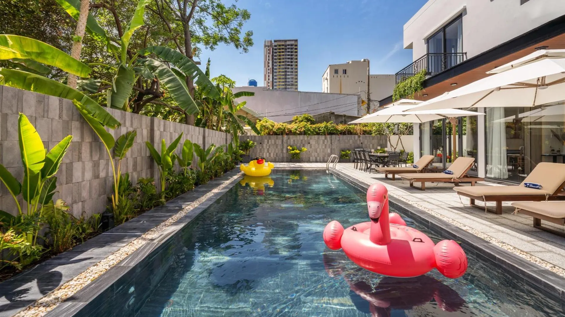 Sense Pool Villa - Luxurious 500M2 Pool Mansion Walk To My Khe Beach Da Nang
