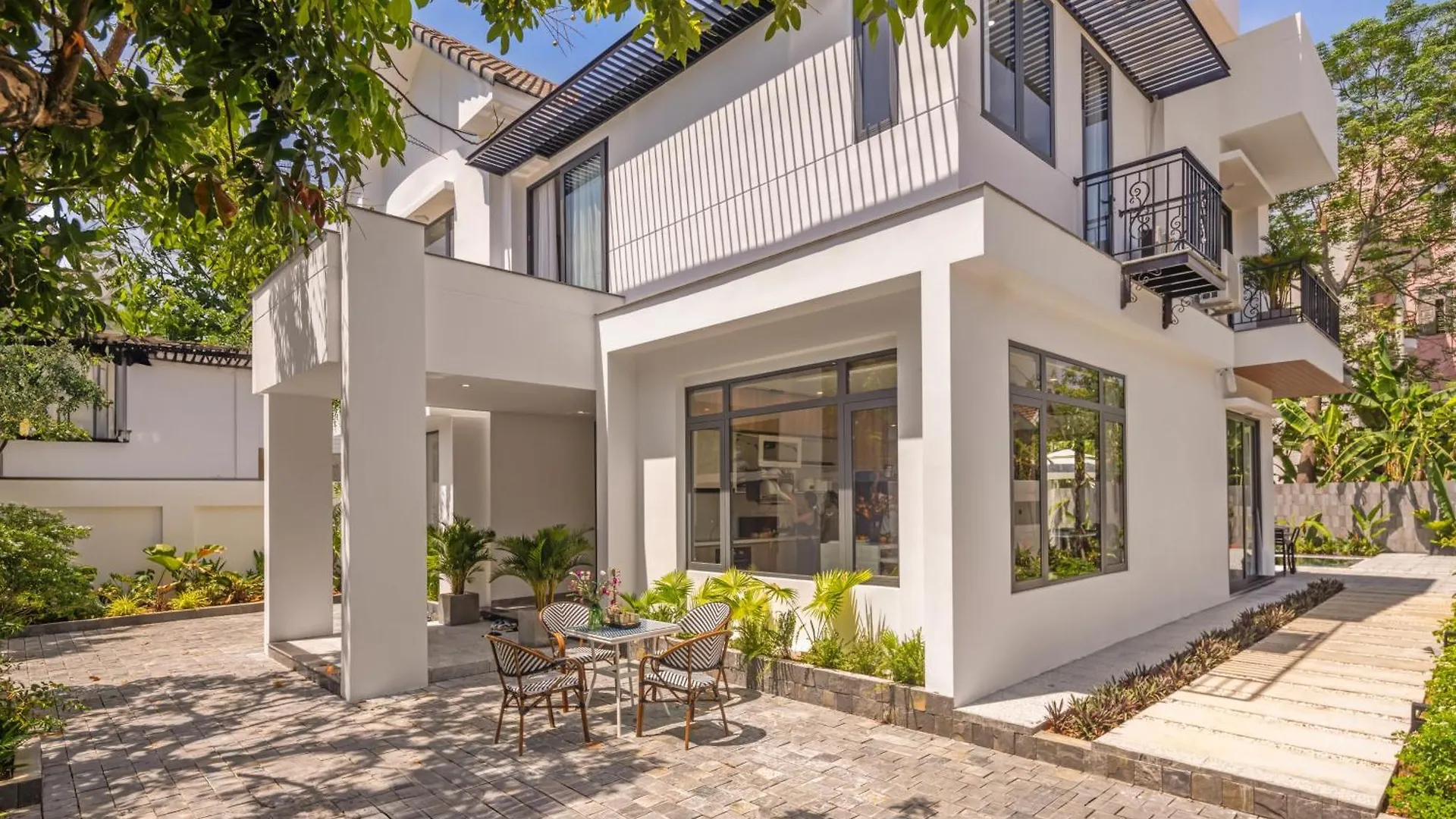 Sense Pool Villa - Luxurious 500M2 Pool Mansion Walk To My Khe Beach Da Nang